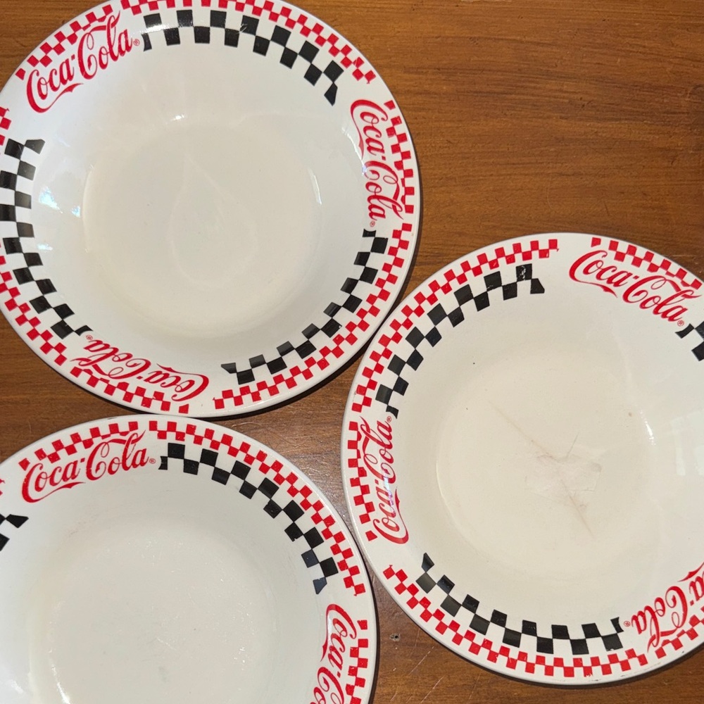 Gibson Racing Checkers Coca-Cola 10-inch serving bowls from 1996